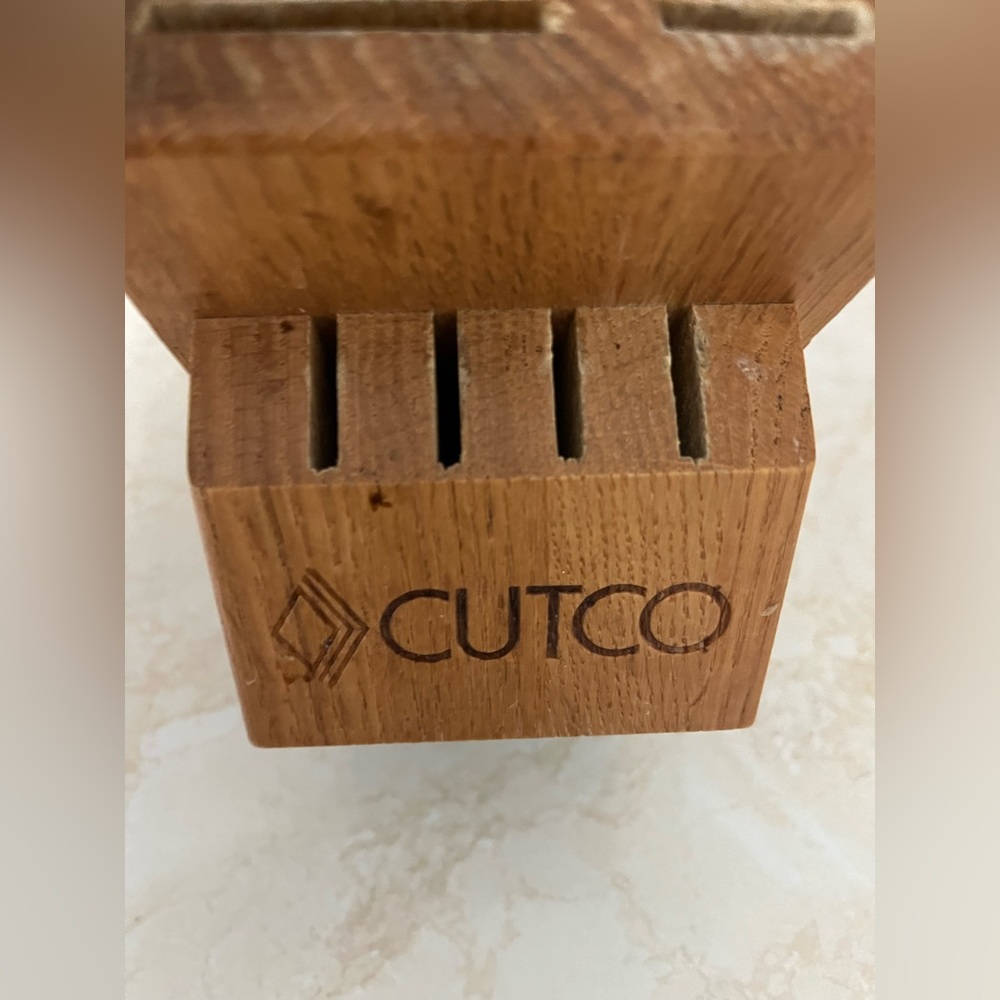 Cutco 8 slot knife block